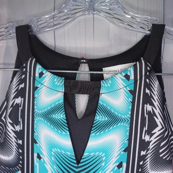 Bisou Bisou Aztec print halter style shirt - Picture 5 of 10